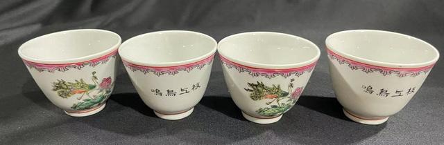 中国　江西瓷業公司　粉彩山水文　香合　2002 中国 江西瓷業公司 粉彩山水文 香合 2002